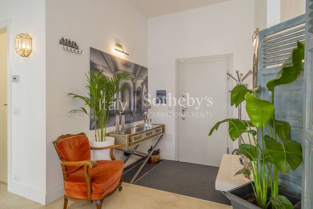 Property photo 3 of 32