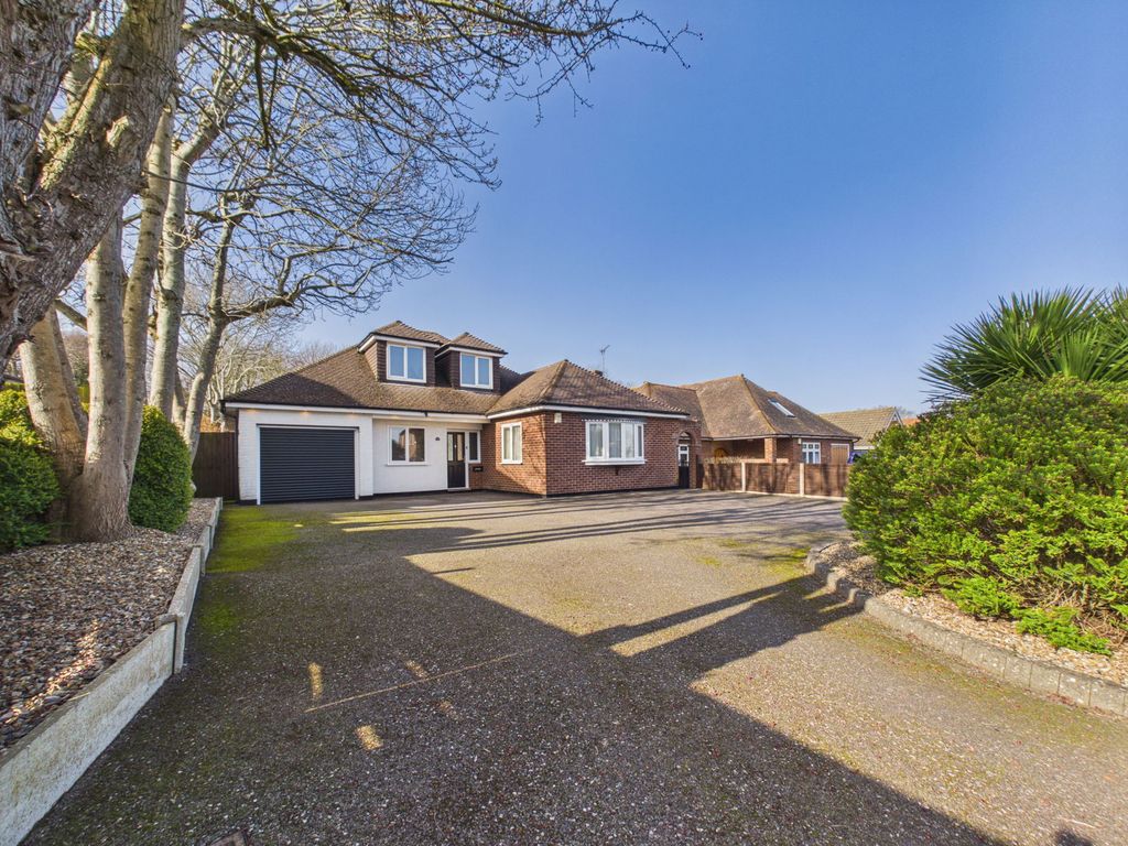 Property photo 2 of 23