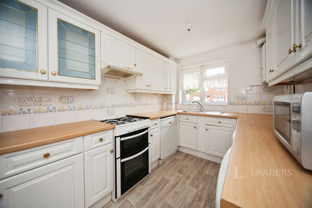 Property photo 2 of 12 Pbox-Img.Jpg