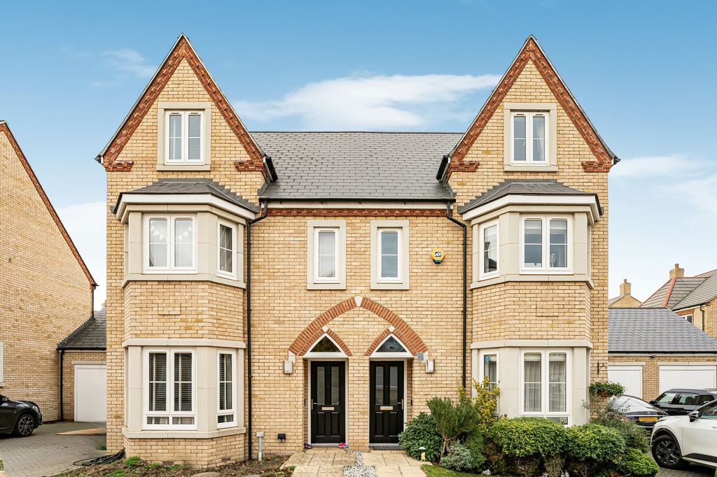 Property photo 1 of 25 Front