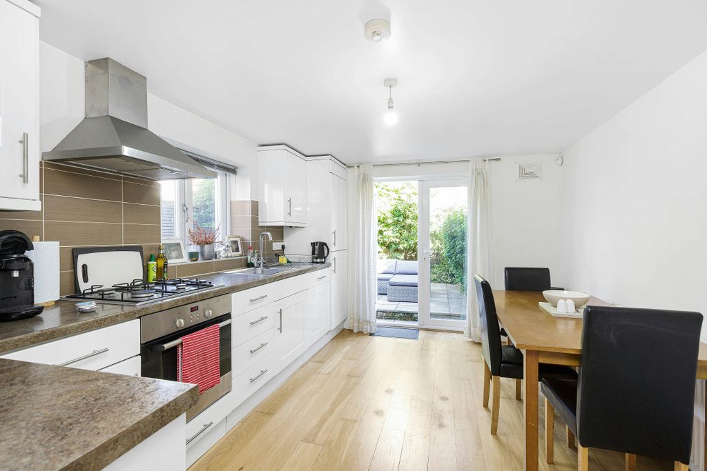 Property photo 3 of 10 Kitchen/Diner