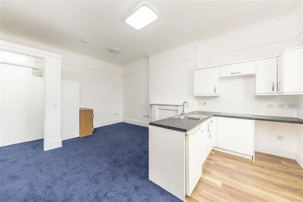 Property photo 3 of 4