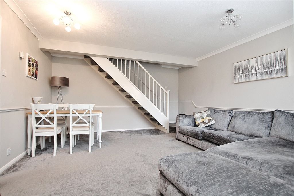 Property photo 2 of 12 Picture No. 10