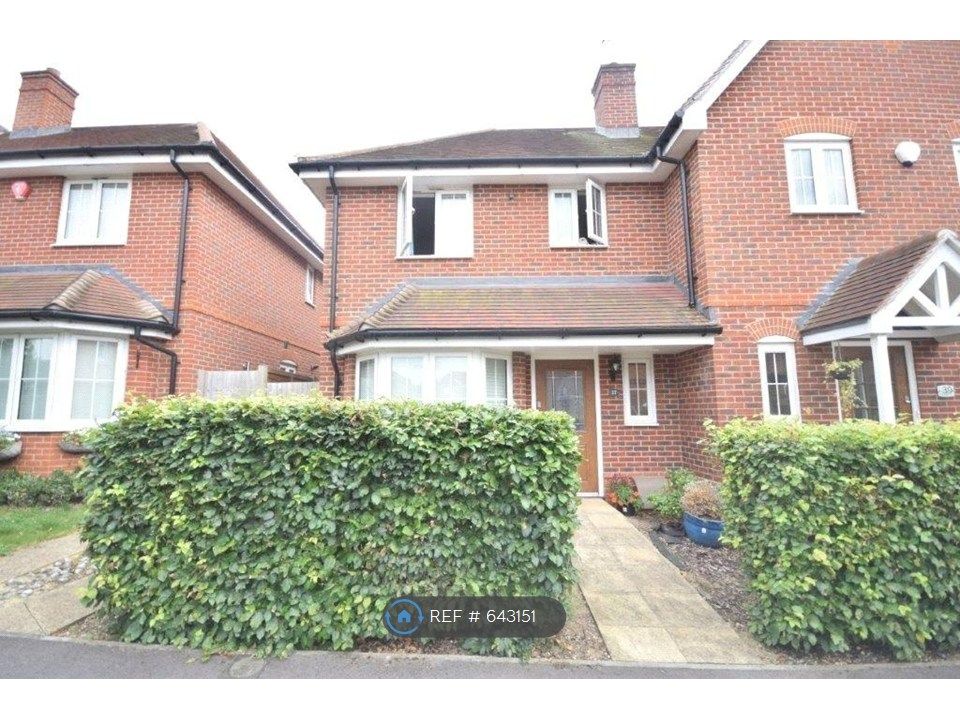 Property photo 2 of 13