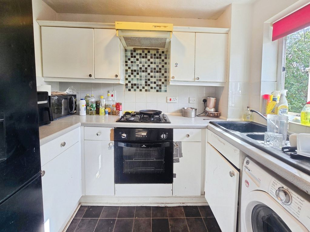 Property photo 3 of 9 Pbox-Img.Jpg