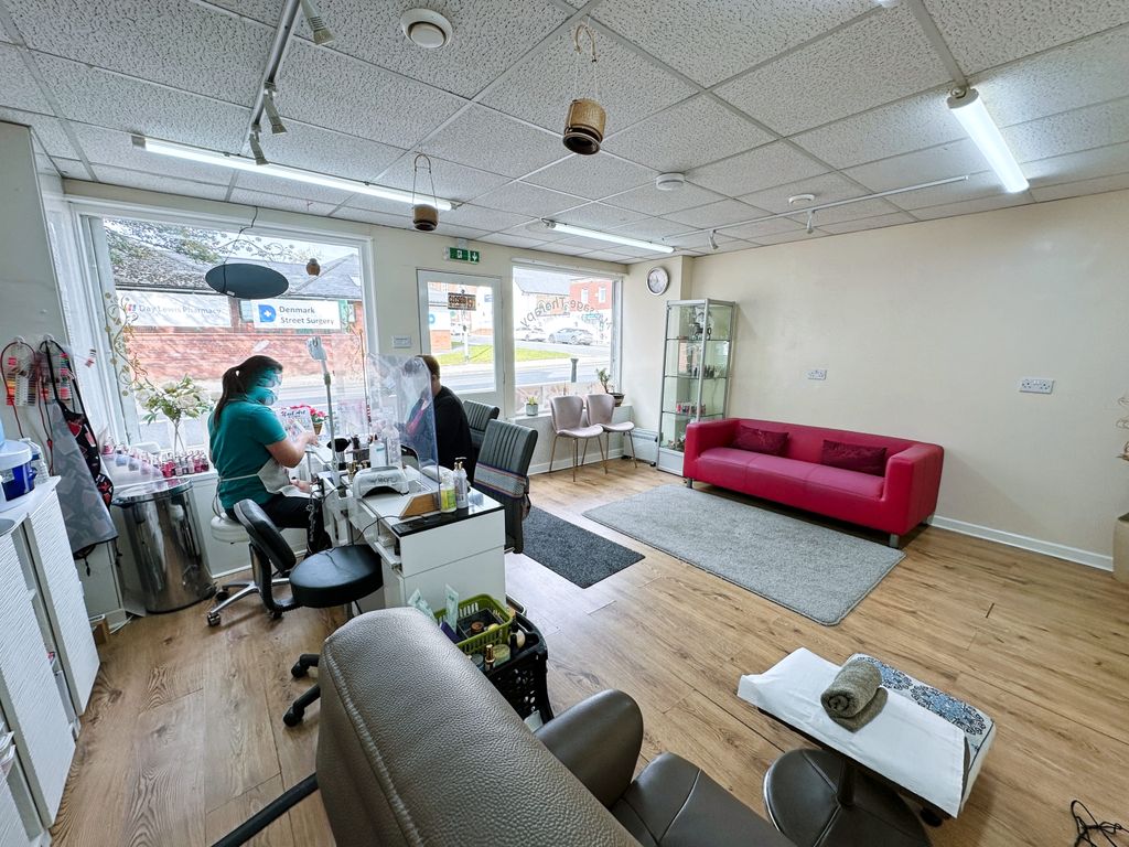 Property photo 2 of 19