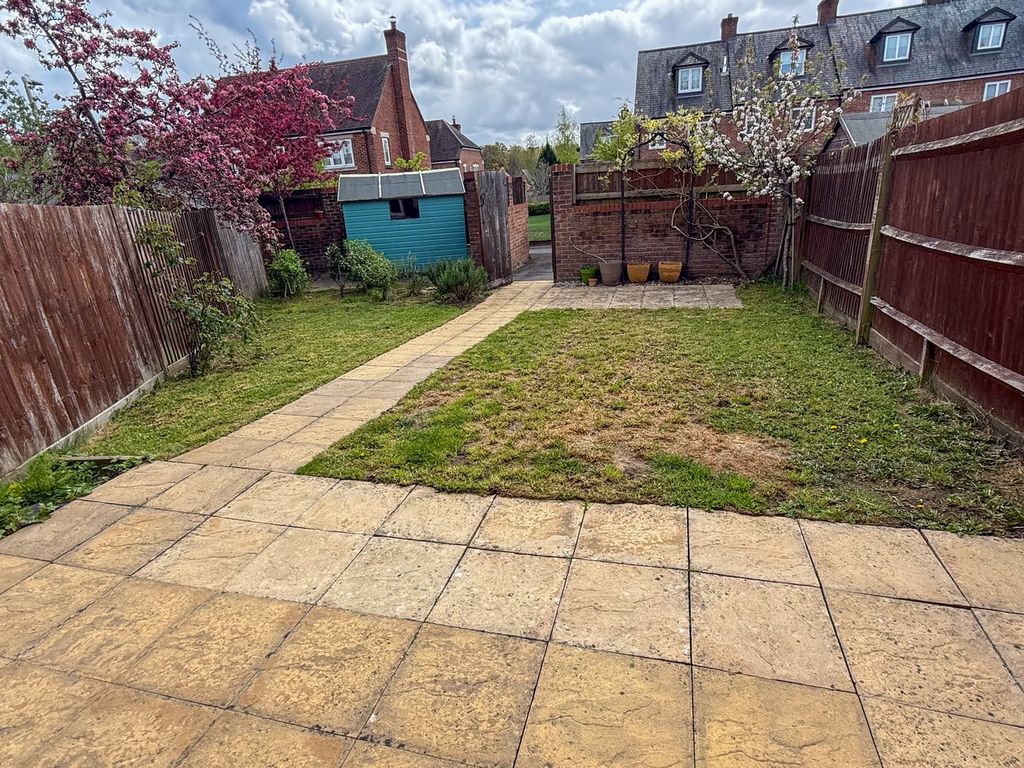 Additional image 11 of 4 bed terraced house for saleBrowns Walk, Greenham, Thatcham RG19