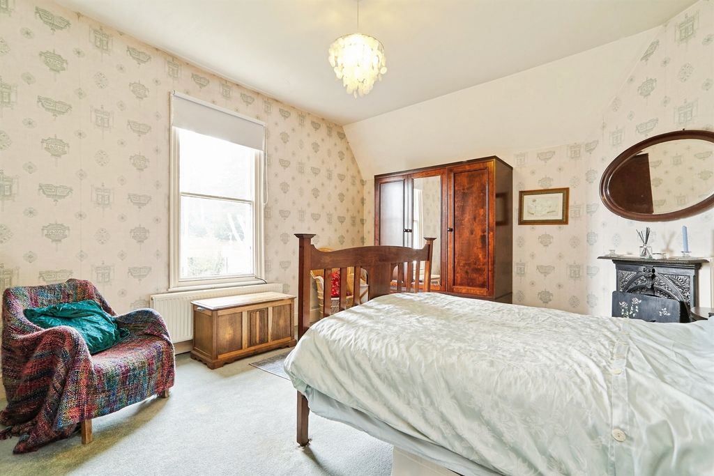 Additional image 11 of 4 bed semi-detached house for saleGreen Head Lane, Keighley BD20