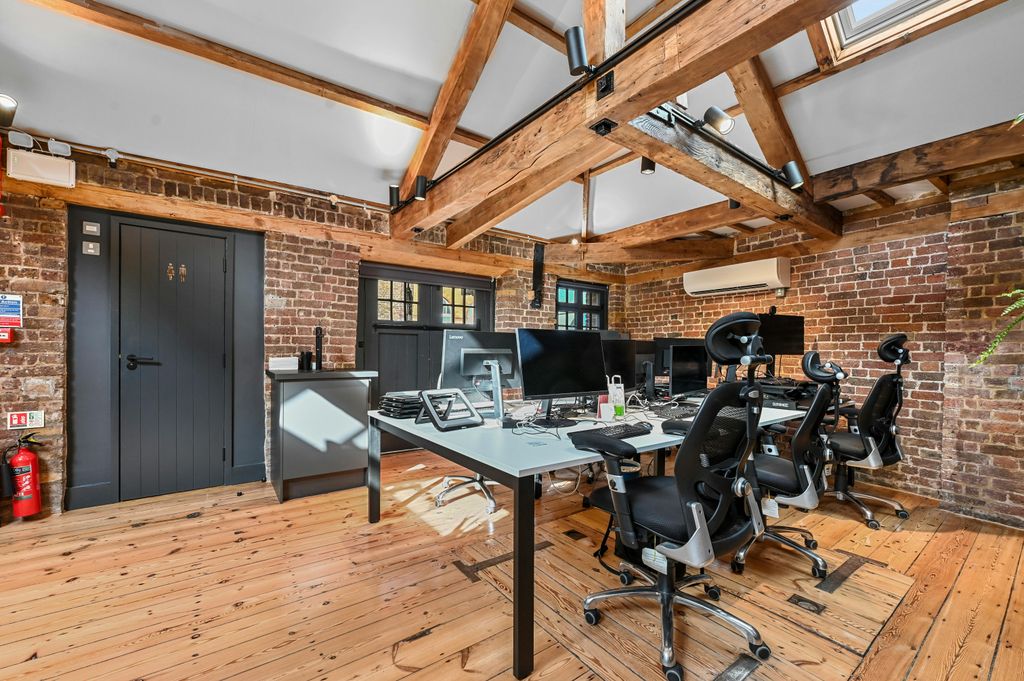 Property photo 3 of 7 Olrib81Aendellstreet3.Jpg