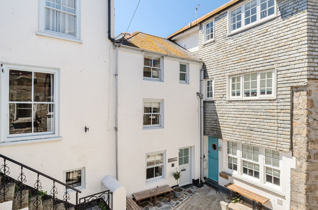 Property photo 3 of 19 1320297-2-687104B...