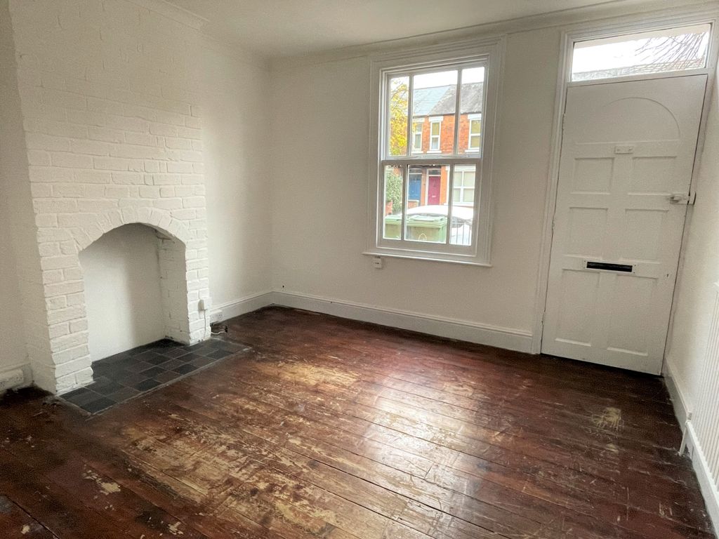 Property photo 2 of 7