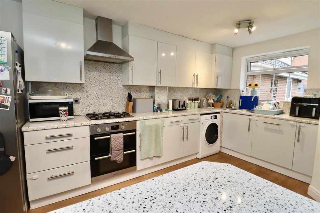 Property photo 3 of 14 Img_5682.Jpg