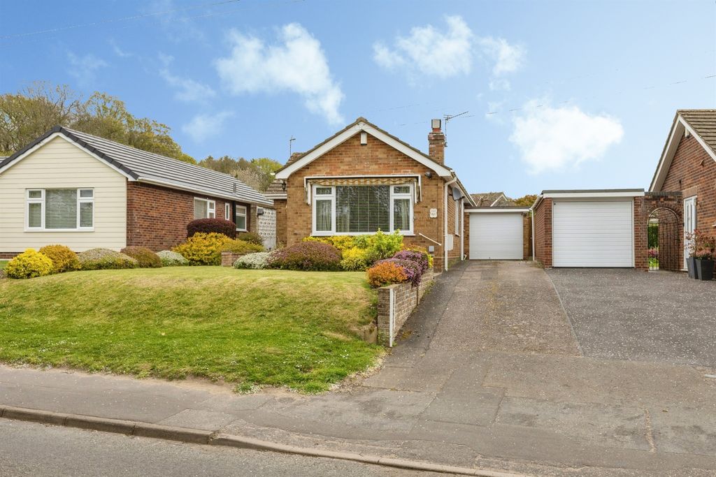 Property photo 2 of 19
