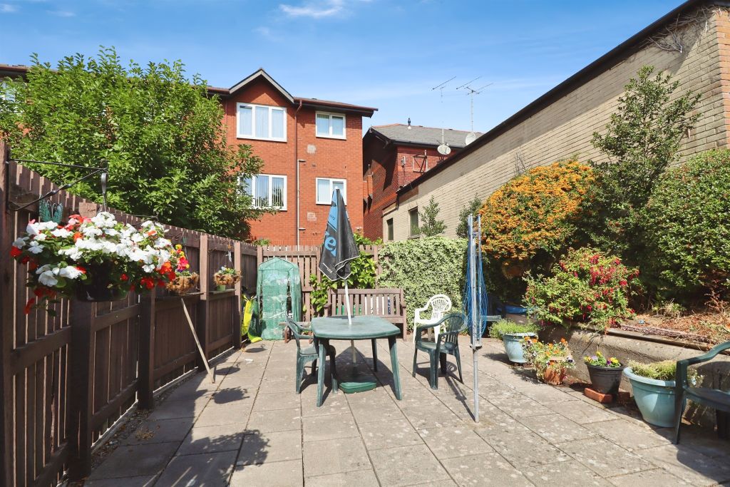 Property photo 3 of 14