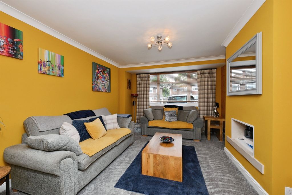 Property photo 3 of 19