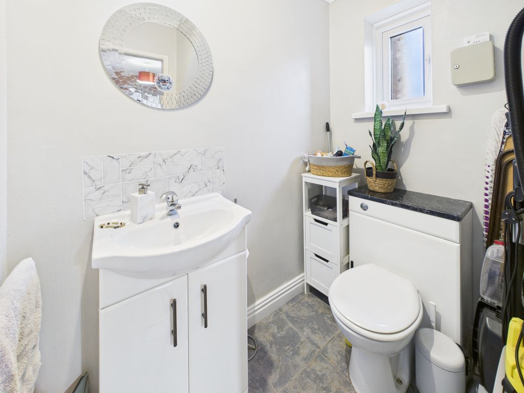 Property photo 3 of 23