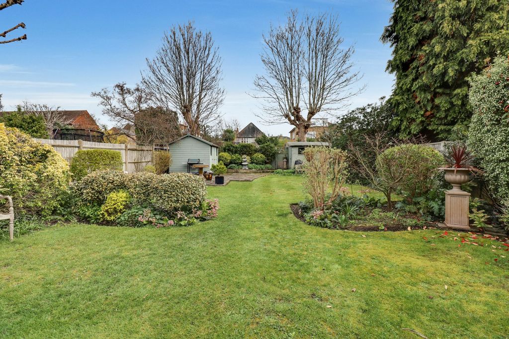 Additional image 12 of 4 bed detached house for salePemberton Road, East Molesey KT8