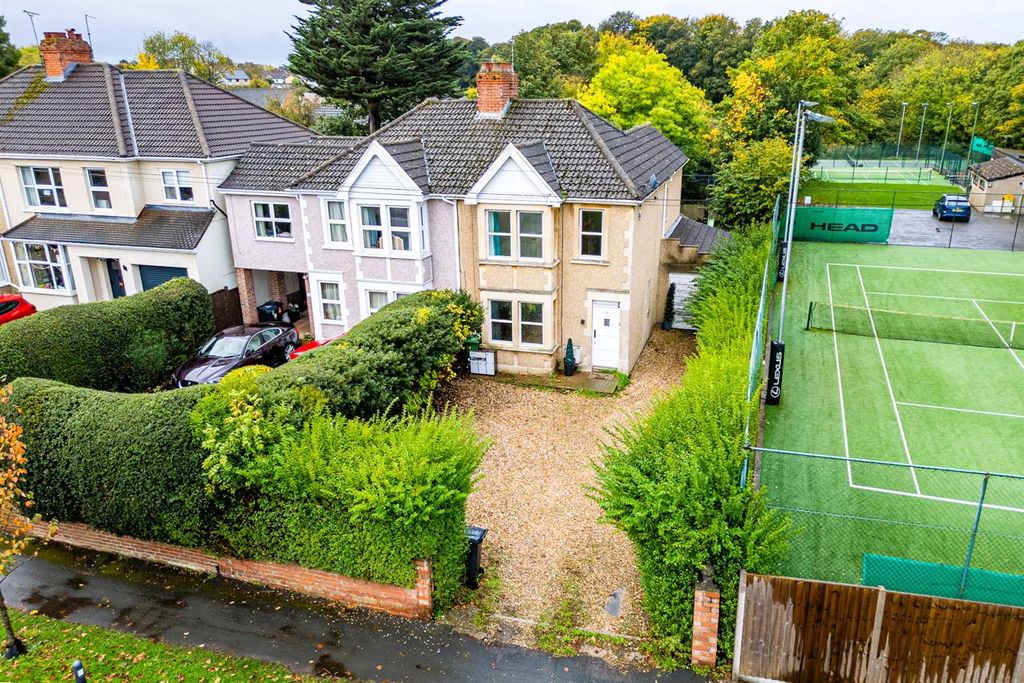 Property photo 2 of 38 51 Cleeve Hill, Downend, Bristol Bs16 6EU | Freeho