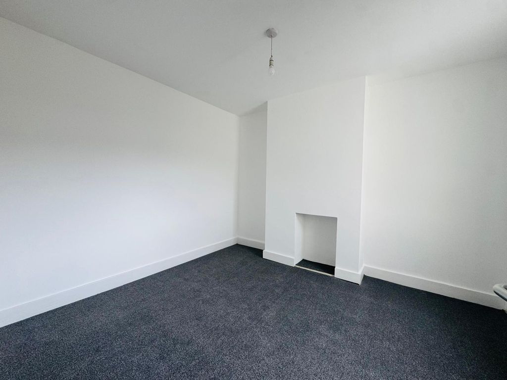 Property photo 2 of 6 Image