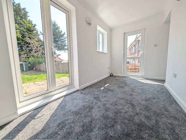 Property photo 2 of 12 Image