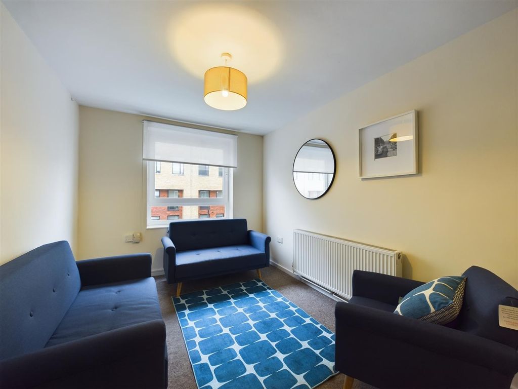 Property photo 1 of 18 Cam01167G0-Pr0162-Still003.Jpg
