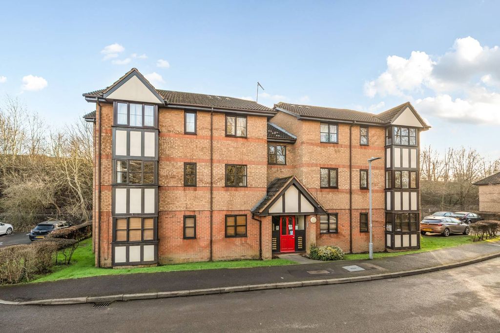 Property photo 1 of 20