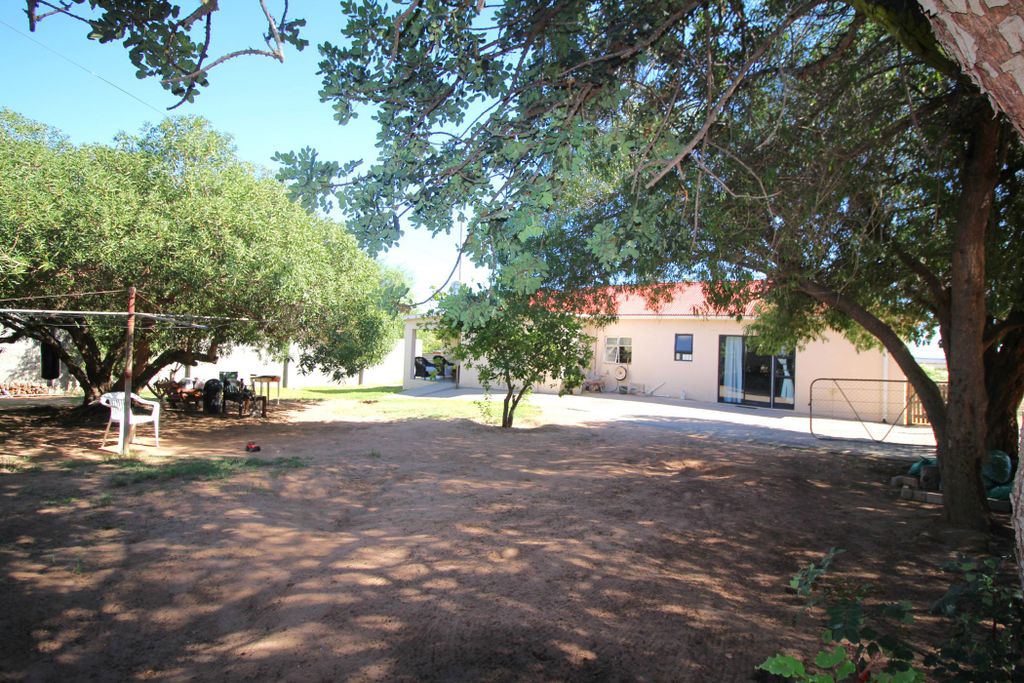 Property photo 1 of 16 La1738450