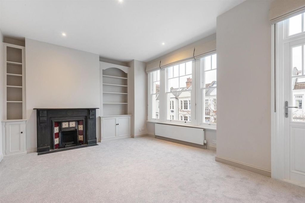 Property photo 2 of 17 9O2A8224-Hdr.Jpg