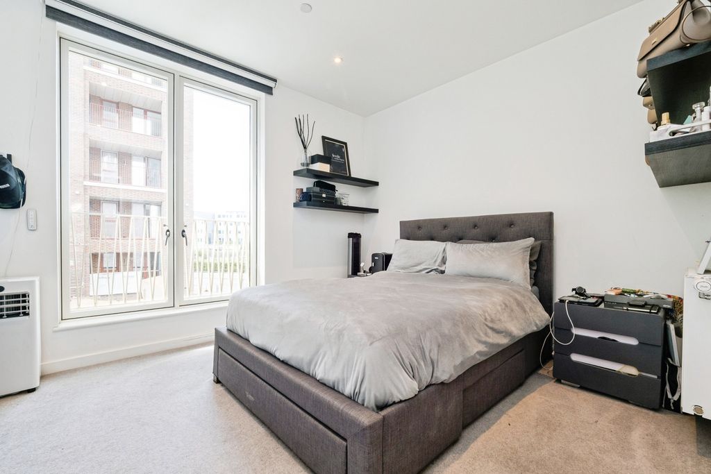 Property photo 2 of 20 Pbox-Img.Jpg
