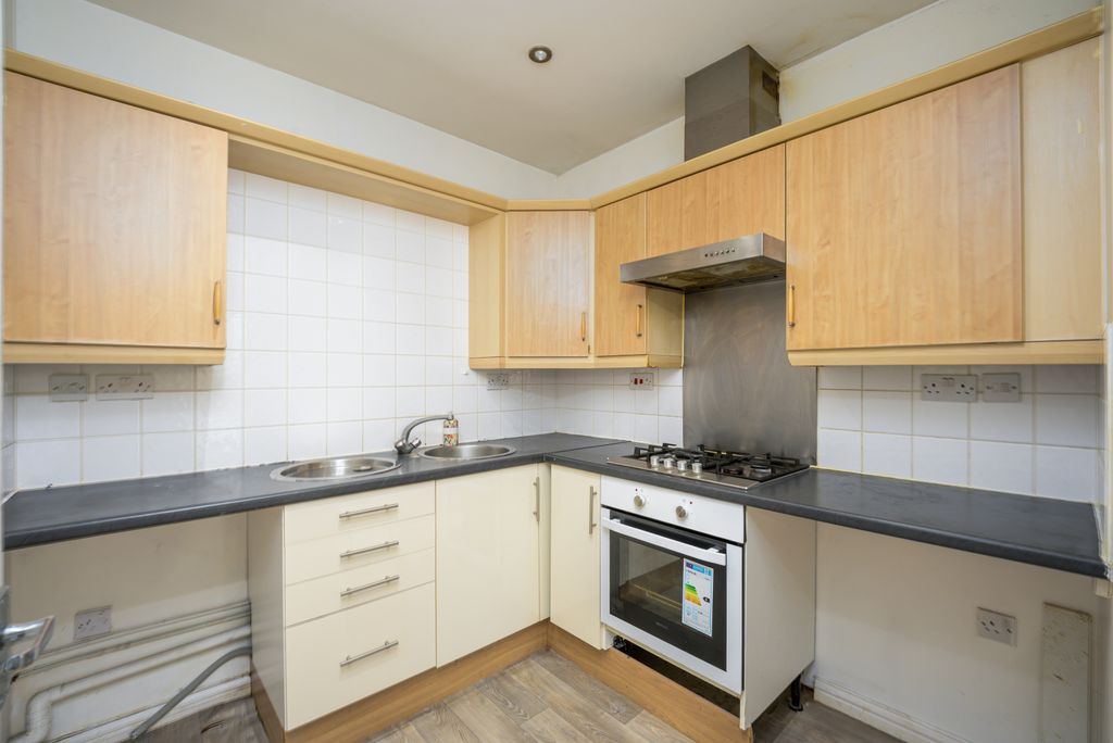 Property photo 1 of 15 08