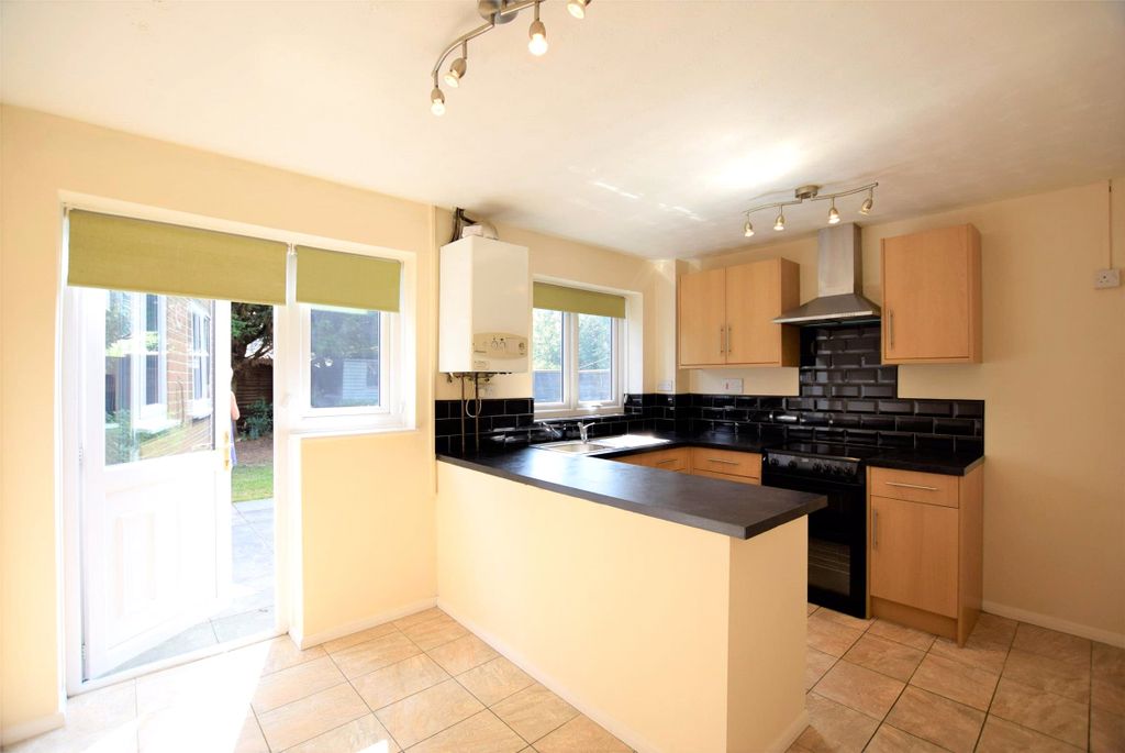 Property photo 2 of 8 Kitchen/Diner