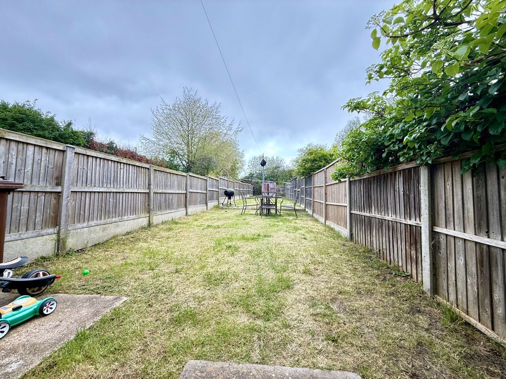 Property photo 3 of 8
