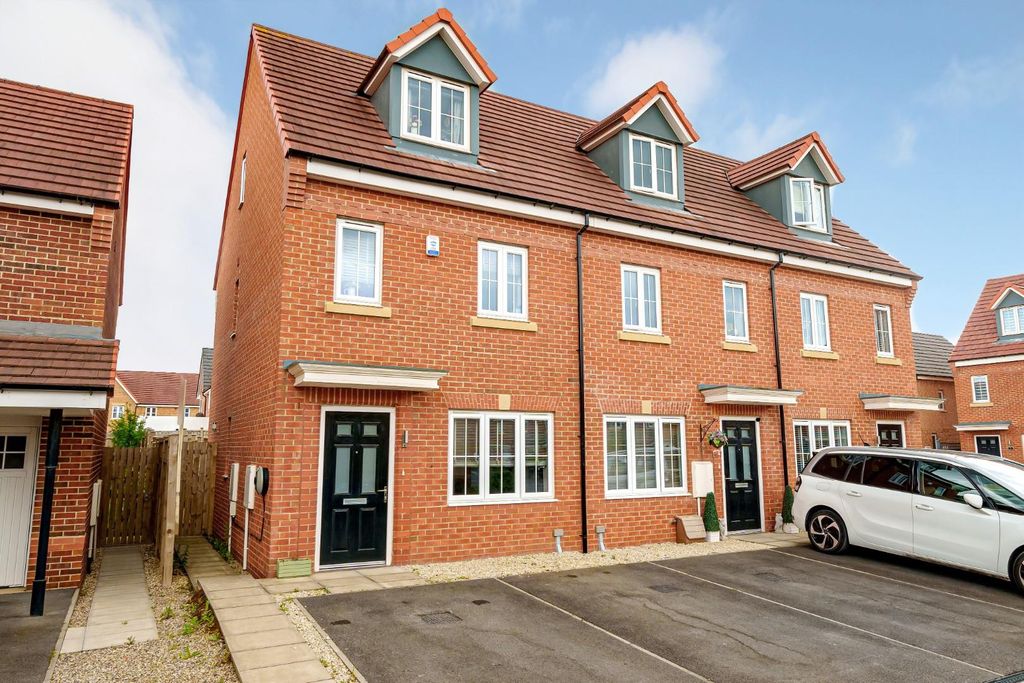 Property photo 1 of 10 995208 (17).Jpg