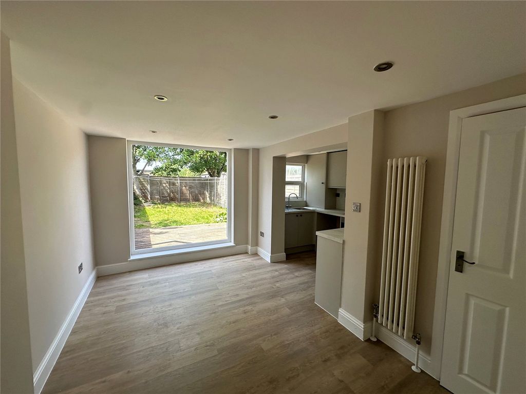Property photo 2 of 10 Picture No. 09