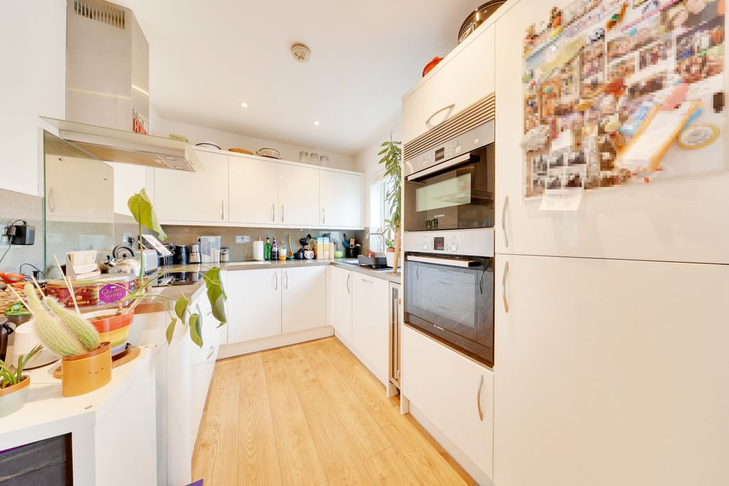 Additional image 8 of 3 bed semi-detached house for saleGoodmead Road, Orpington BR6