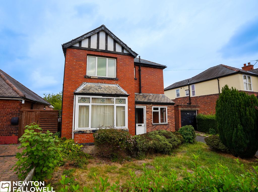 Property photo 1 of 11