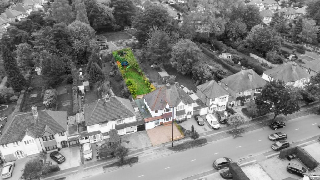 Property photo 1 of 32 4546793