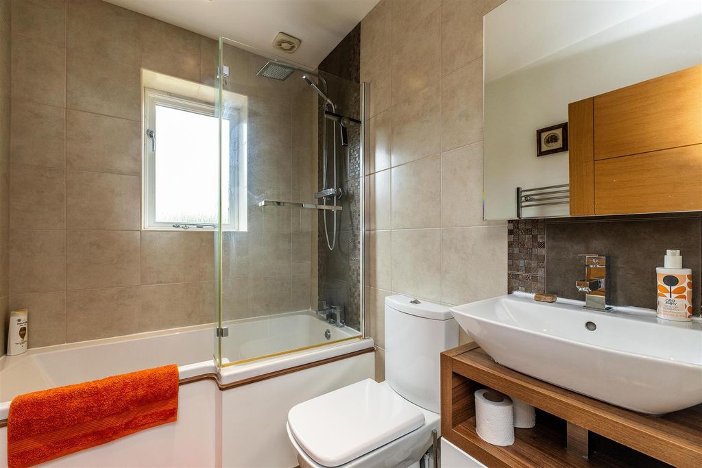 Additional image 13 of 5 bed detached house for saleNicker Hill, Keyworth NG12