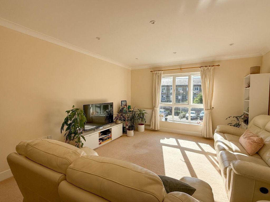 Property photo 2 of 11 20250905_101229294_0.0.Jpg