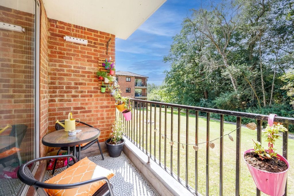 Property photo 2 of 14 Balcony