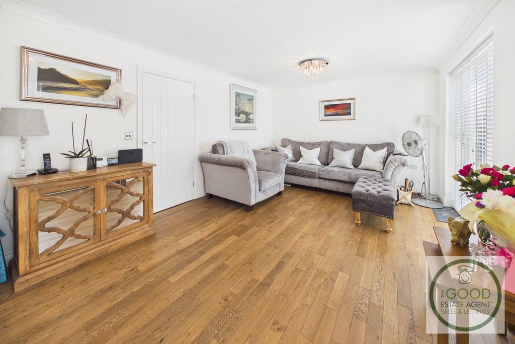 Property photo 3 of 17