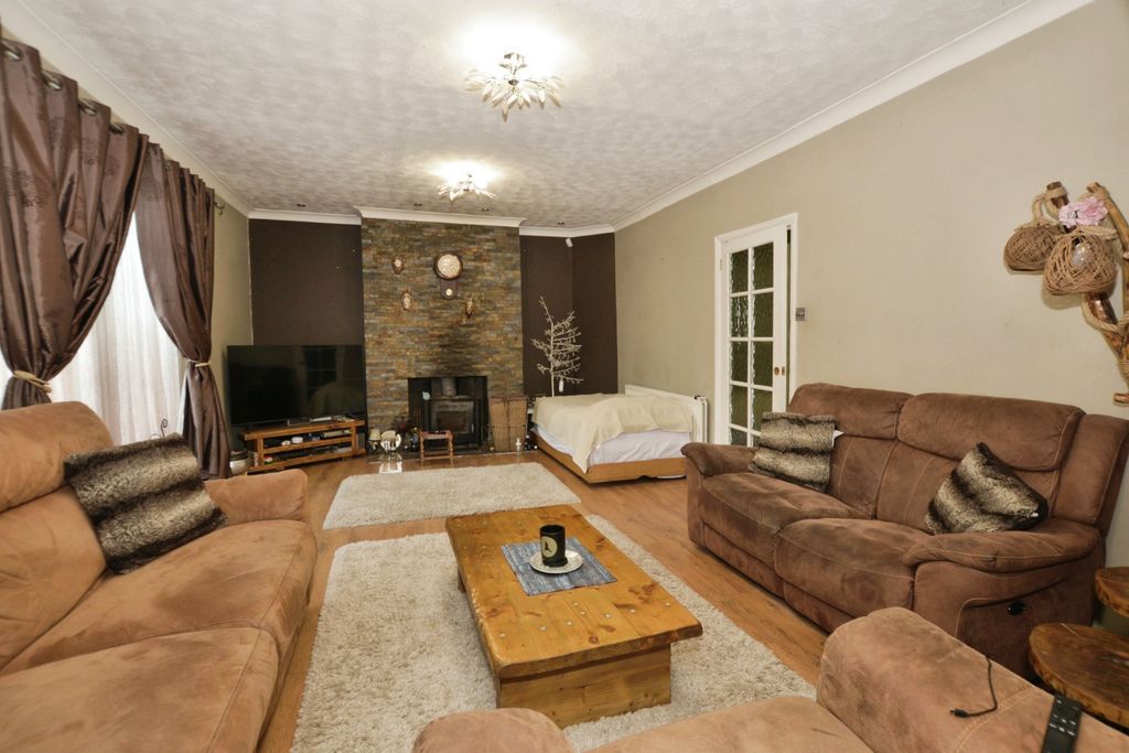 Property photo 2 of 16 Photography