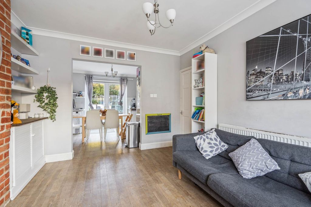 Property photo 3 of 13