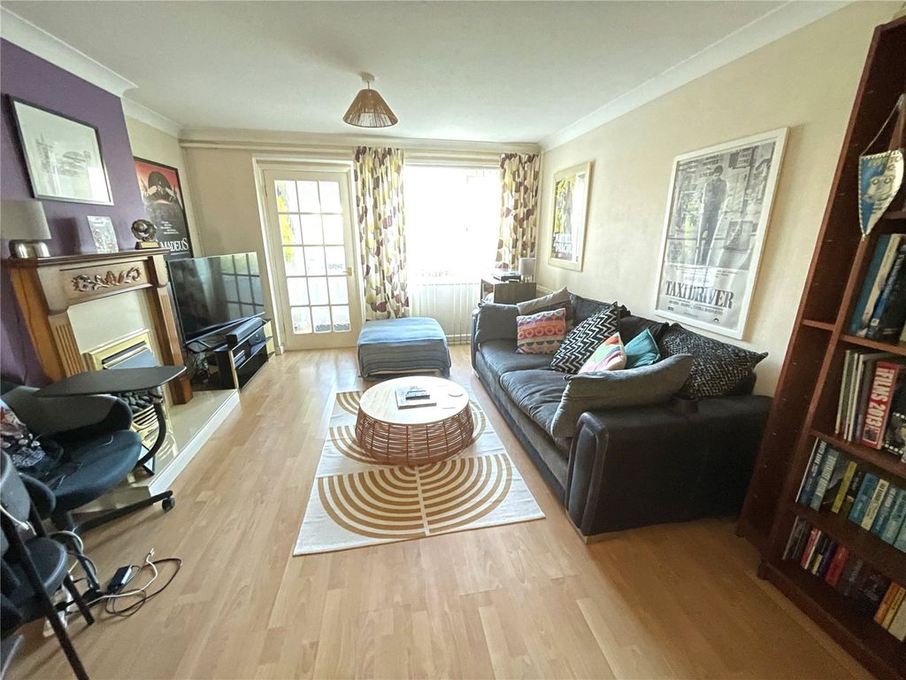 Property photo 2 of 10 Picture No. 06