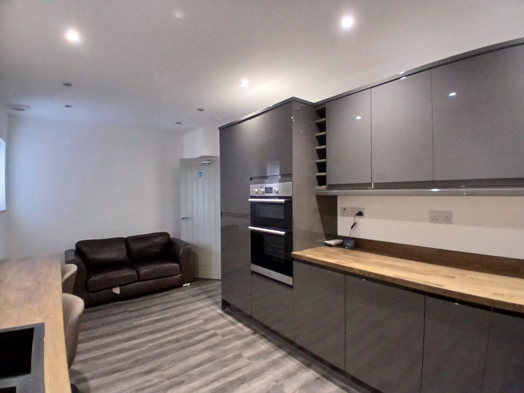 Property photo 3 of 25 Img-20260114-Wa0044