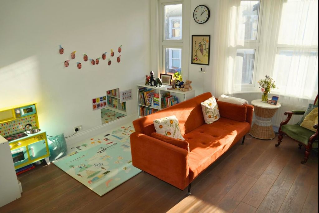 Property photo 2 of 10