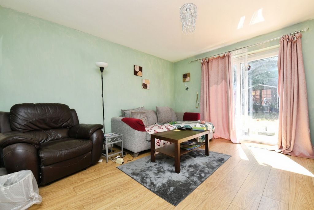 Property photo 2 of 12 Pbox-Img.Jpg