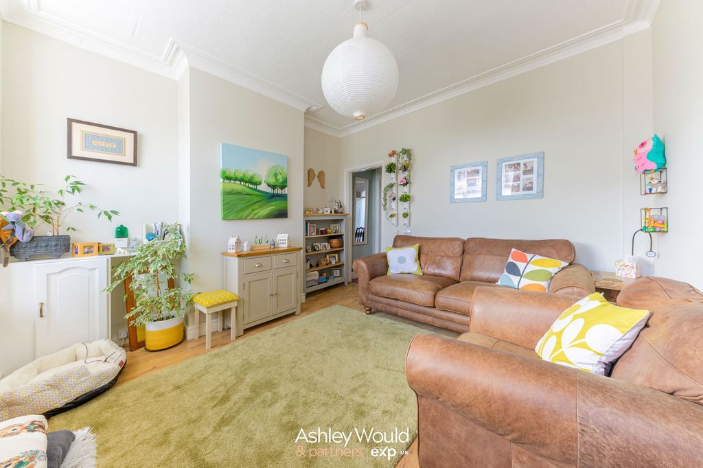 Property photo 2 of 16