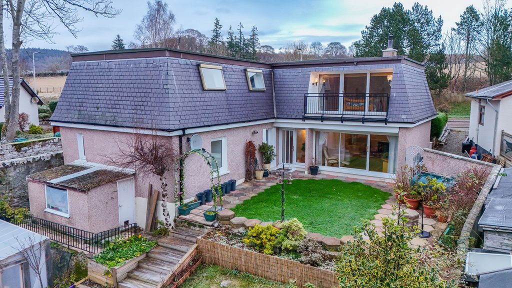 Property photo 1 of 33