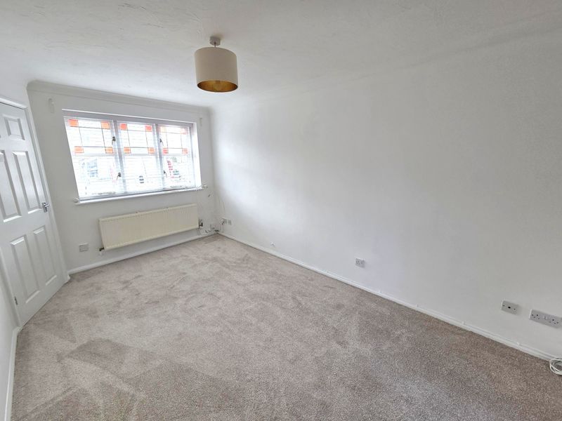 Property photo 3 of 19 Photo 7